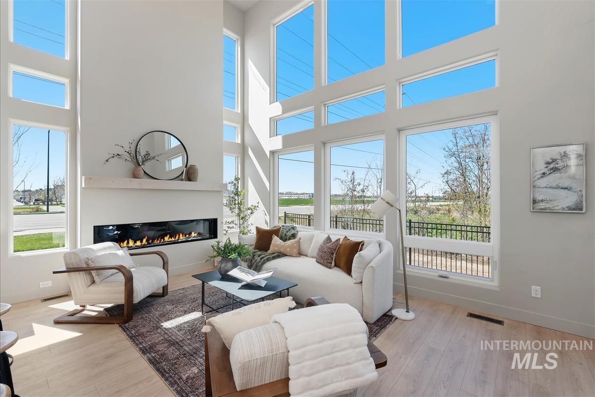 29 N Feather Reed Ave., Meridian, Idaho 83642, 3 Bedrooms, 2.5 Bathrooms, Residential For Sale, Price $619,900, 98981004