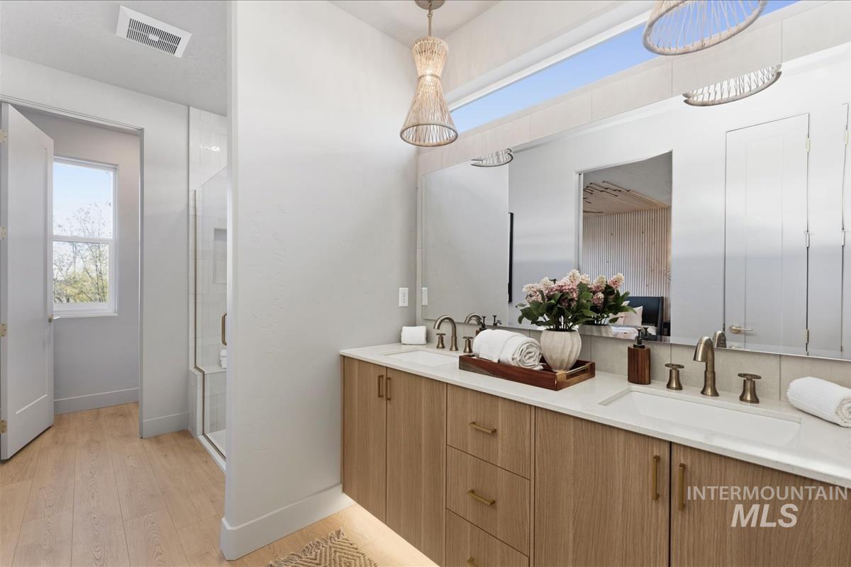 29 N Feather Reed Ave., Meridian, Idaho 83642, 3 Bedrooms, 2.5 Bathrooms, Residential For Sale, Price $619,900, 98981004