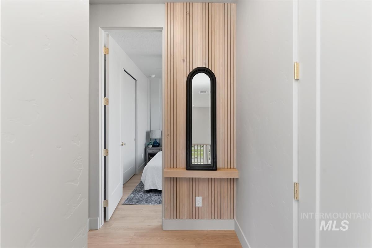 29 N Feather Reed Ave., Meridian, Idaho 83642, 3 Bedrooms, 2.5 Bathrooms, Residential For Sale, Price $619,900, 98981004