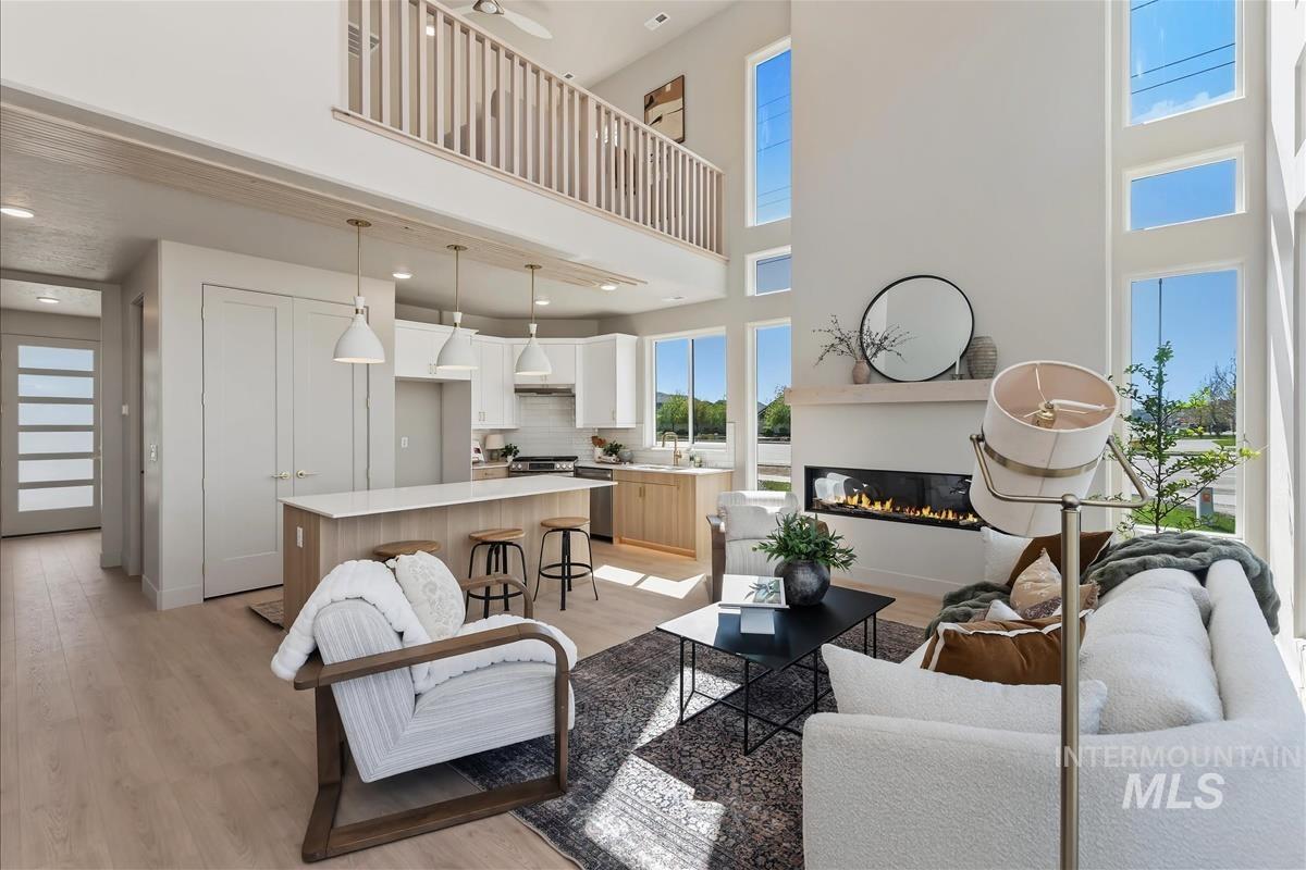 29 N Feather Reed Ave., Meridian, Idaho 83642, 3 Bedrooms, 2.5 Bathrooms, Residential For Sale, Price $619,900, 98981004