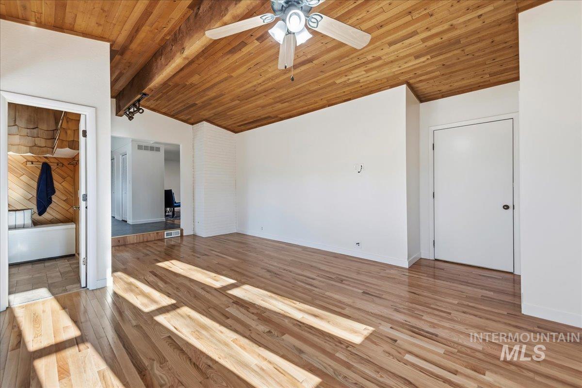 2617 N Alamo Rd, Boise, Idaho 83704-6177, 4 Bedrooms, 2.5 Bathrooms, Residential For Sale, Price $559,000, 98981005