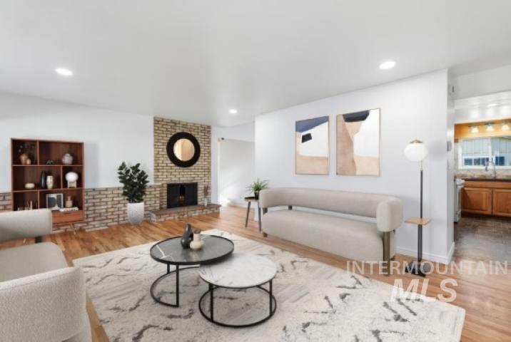 2617 N Alamo Rd, Boise, Idaho 83704-6177, 4 Bedrooms, 2.5 Bathrooms, Residential For Sale, Price $559,000, 98981005