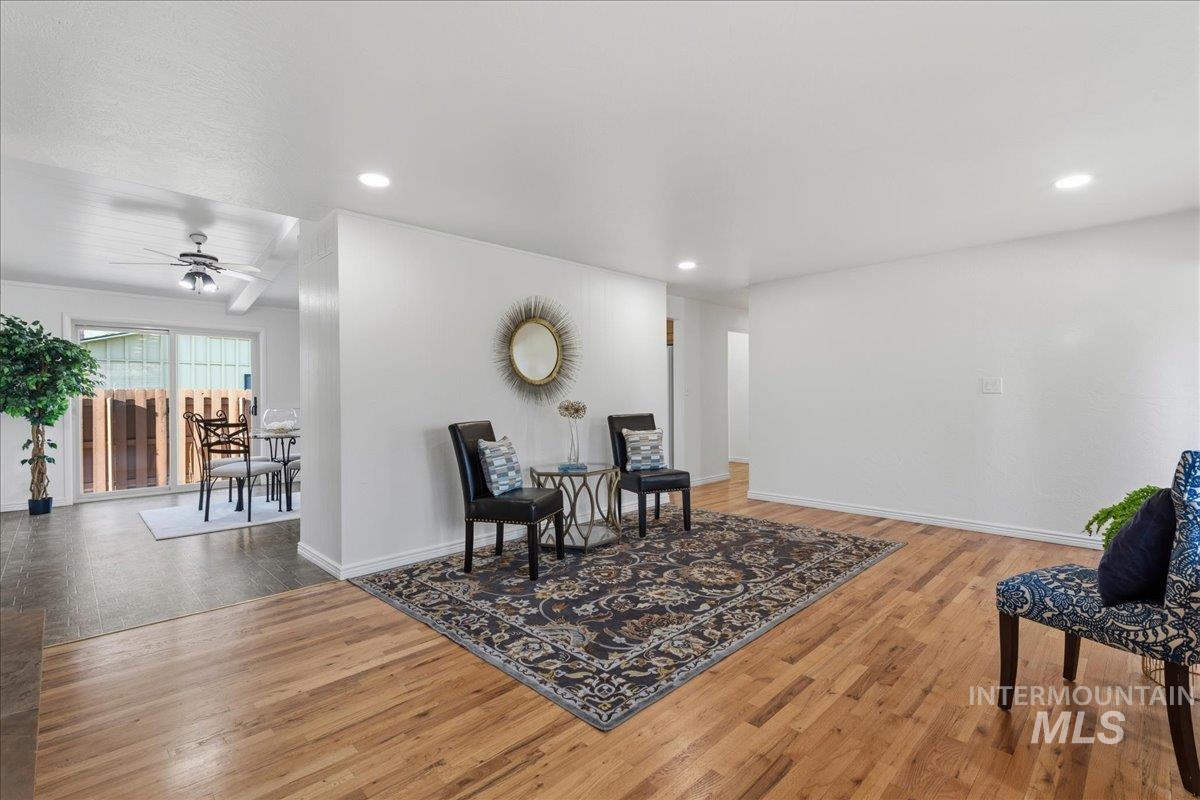 2617 N Alamo Rd, Boise, Idaho 83704-6177, 4 Bedrooms, 2.5 Bathrooms, Residential For Sale, Price $559,000, 98981005