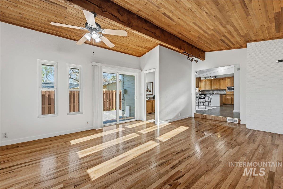 2617 N Alamo Rd, Boise, Idaho 83704-6177, 4 Bedrooms, 2.5 Bathrooms, Residential For Sale, Price $559,000, 98981005