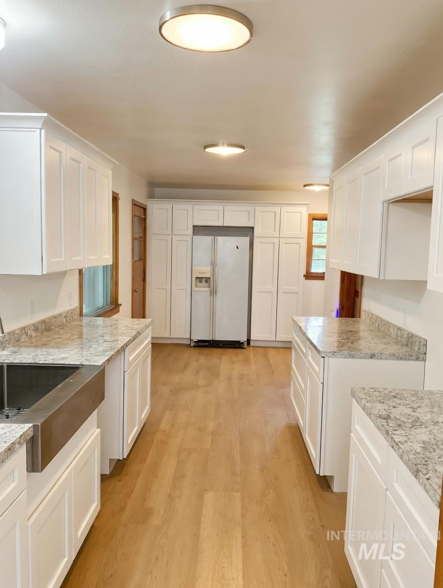 1131 11th Ave E, Twin Falls, Idaho 83301, 5 Bedrooms, 3 Bathrooms, Residential For Sale, Price $429,900,MLS 98981006