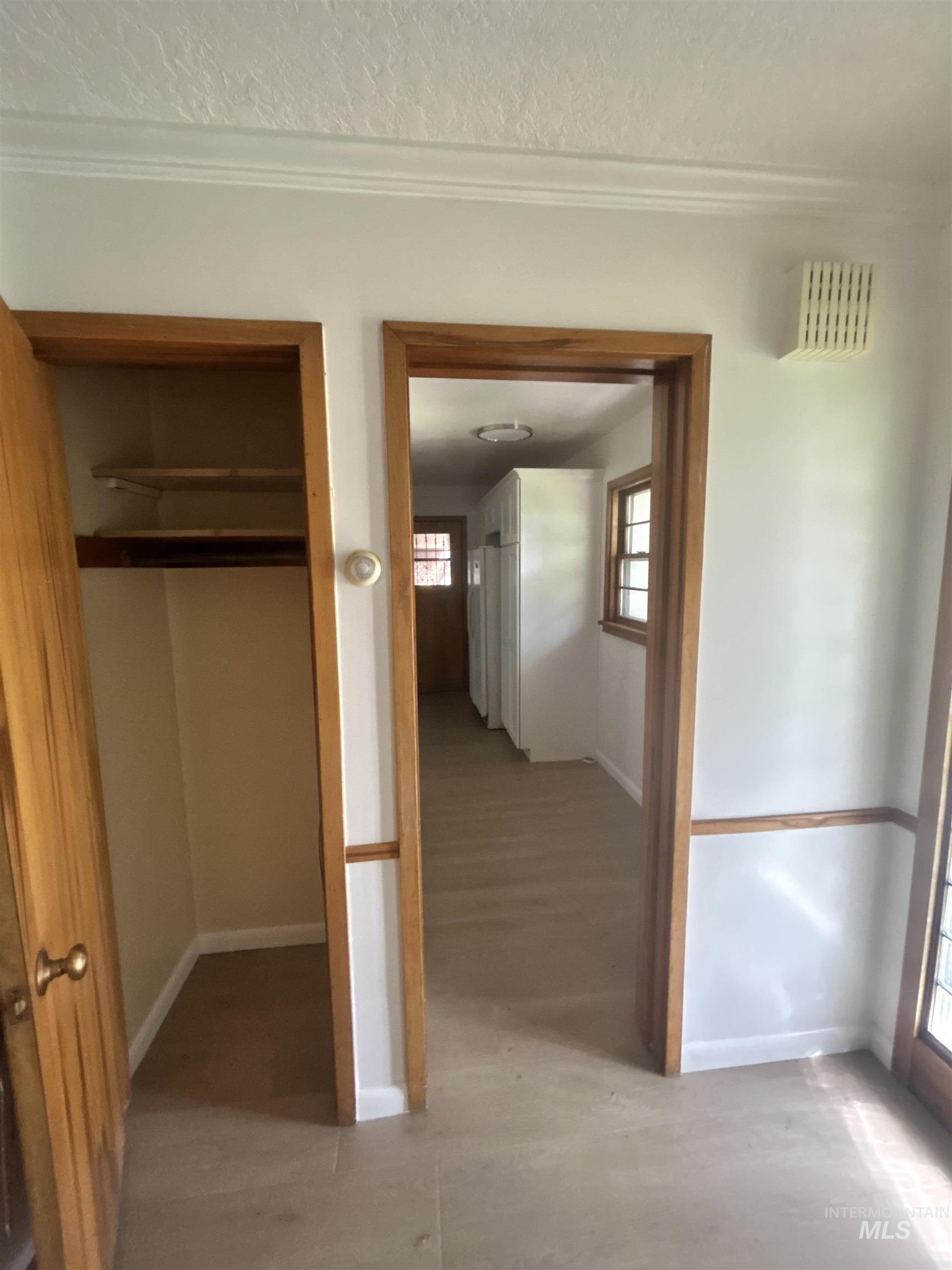 1131 11th Ave E, Twin Falls, Idaho 83301, 5 Bedrooms, 3 Bathrooms, Residential For Sale, Price $429,900, 98981006