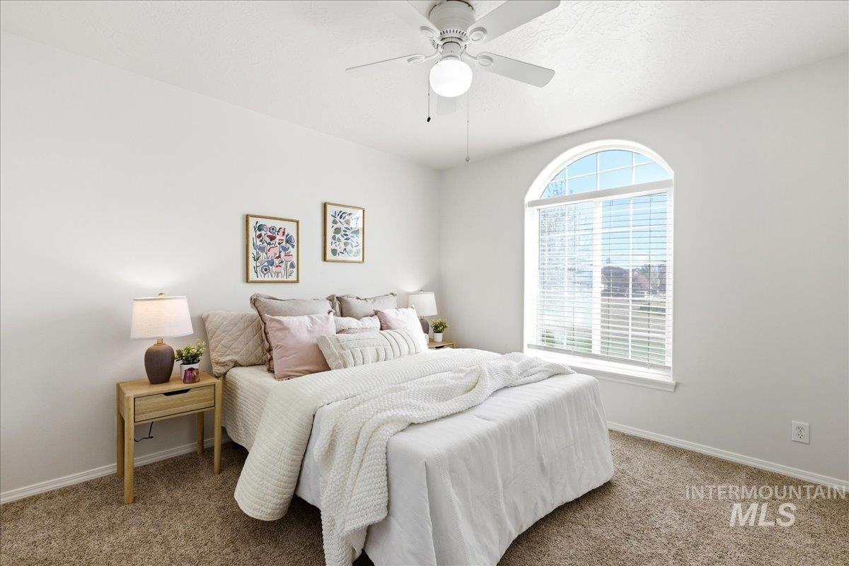 1284 NW Mandarin St, Mountain Home, Idaho 83647-2483, 3 Bedrooms, 2 Bathrooms, Residential For Sale, Price $379,900, 98981008