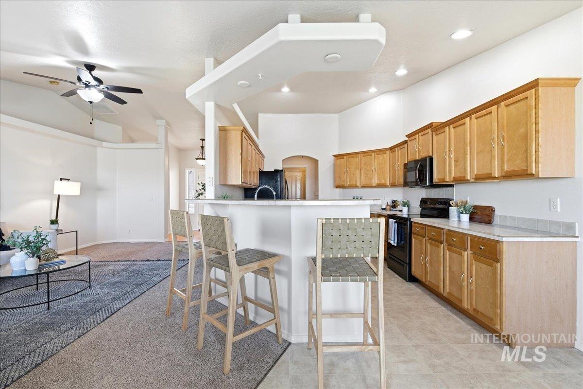 1284 NW Mandarin St, Mountain Home, Idaho 83647-2483, 3 Bedrooms, 2 Bathrooms, Residential For Sale, Price $379,900, 98981008