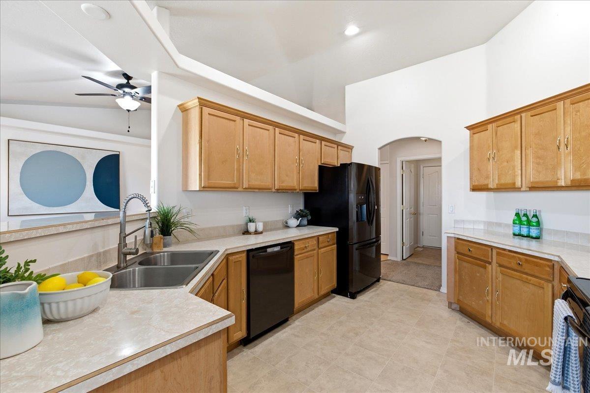 1284 NW Mandarin St, Mountain Home, Idaho 83647-2483, 3 Bedrooms, 2 Bathrooms, Residential For Sale, Price $379,900, 98981008