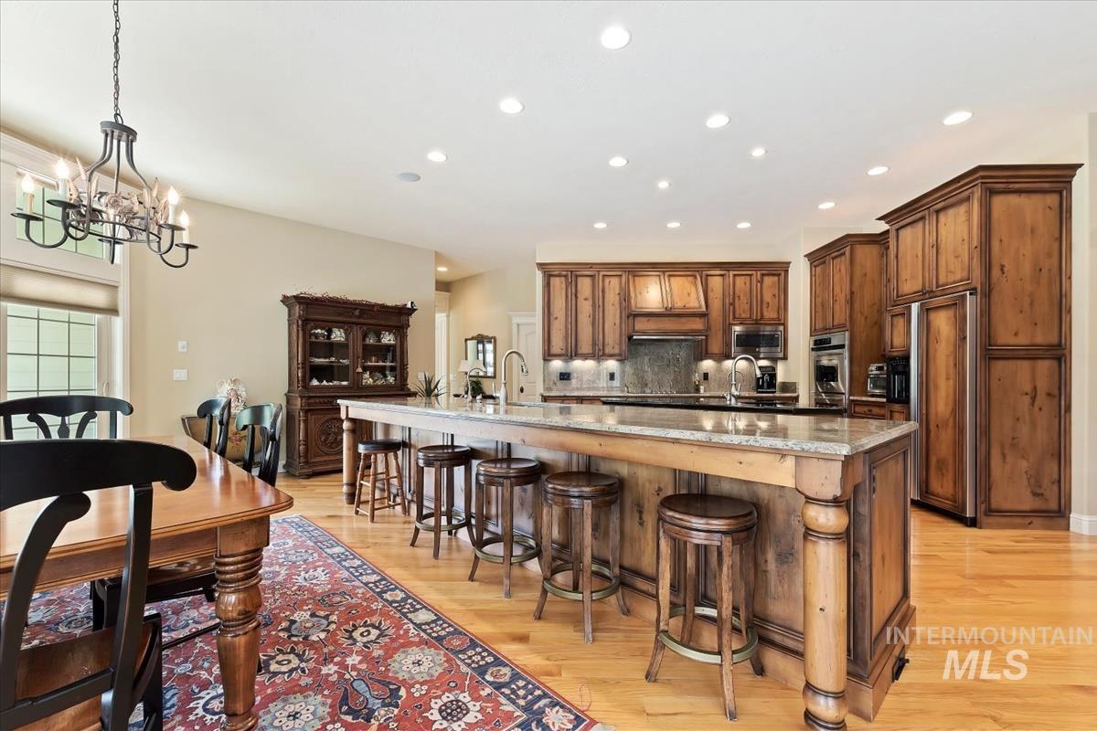 2562 Lauren Dr, Ontario, Oregon 97914, 4 Bedrooms, 4 Bathrooms, Residential For Sale, Price $875,000, 98981011