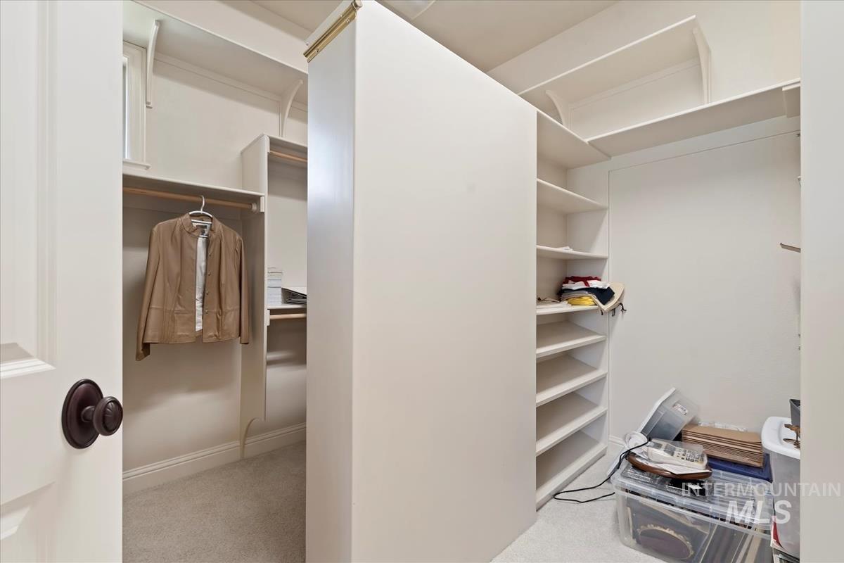 2562 Lauren Dr, Ontario, Oregon 97914, 4 Bedrooms, 4 Bathrooms, Residential For Sale, Price $875,000, 98981011