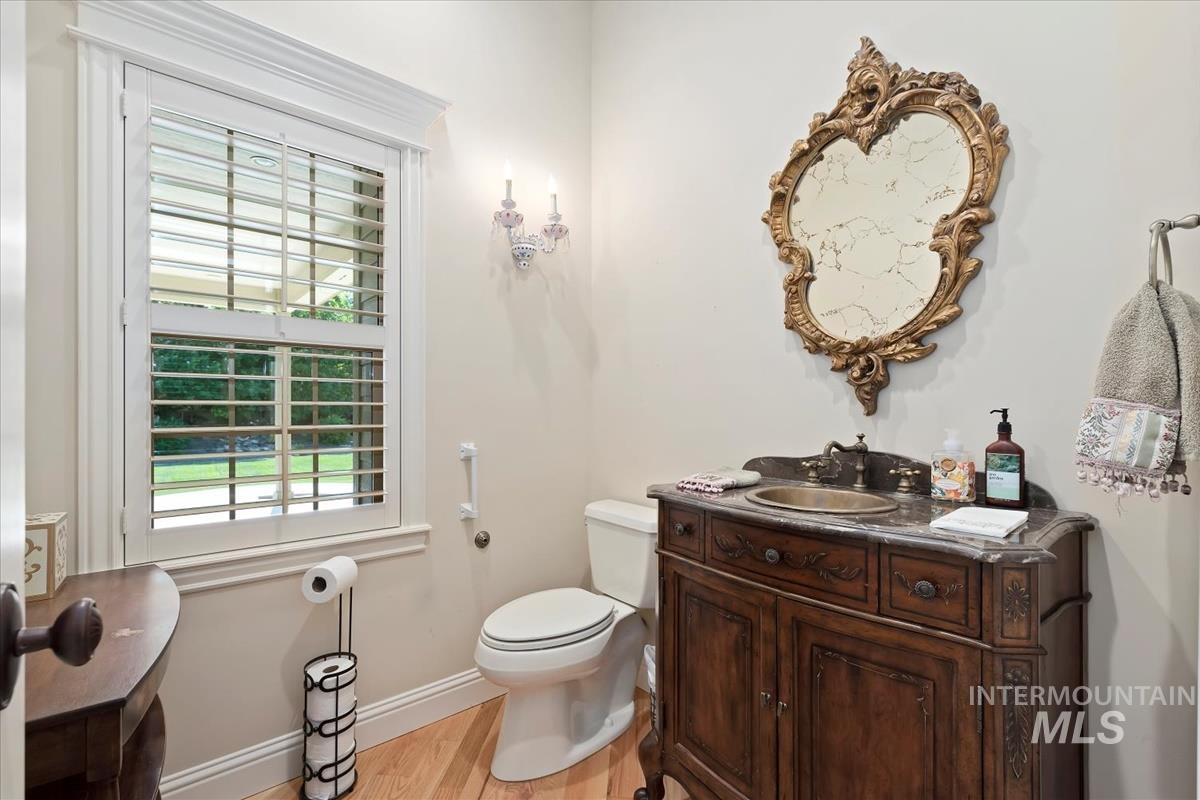 2562 Lauren Dr, Ontario, Oregon 97914, 4 Bedrooms, 4 Bathrooms, Residential For Sale, Price $875,000, 98981011