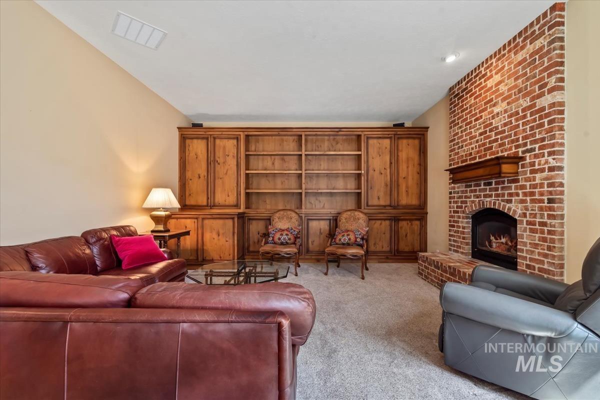 2562 Lauren Dr, Ontario, Oregon 97914, 4 Bedrooms, 4 Bathrooms, Residential For Sale, Price $875,000, 98981011