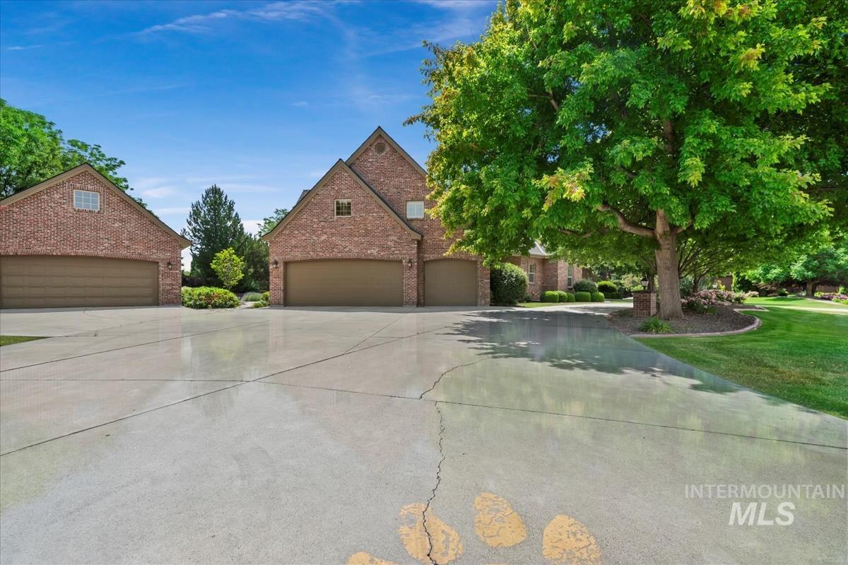 2562 Lauren Dr, Ontario, Oregon 97914, 4 Bedrooms, 4 Bathrooms, Residential For Sale, Price $875,000, 98981011