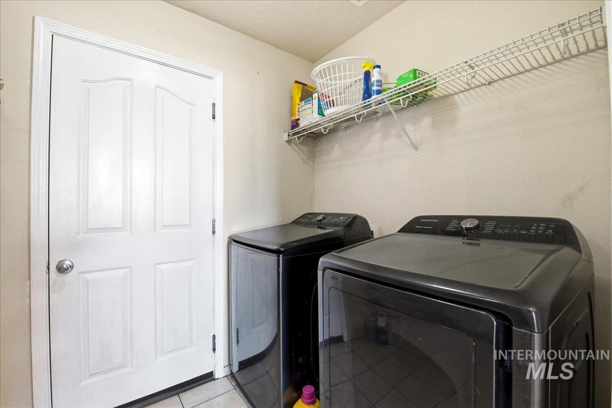 14048 Monterey Street, Caldwell, Idaho 83607, 5 Bedrooms, 2.5 Bathrooms, Residential For Sale, Price $437,000, 98981012