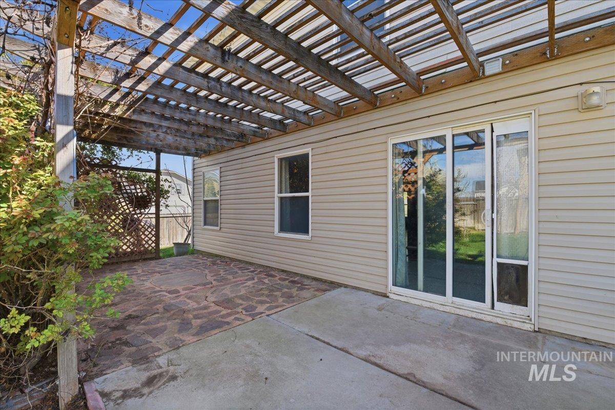 14048 Monterey Street, Caldwell, Idaho 83607, 5 Bedrooms, 2.5 Bathrooms, Residential For Sale, Price $437,000, 98981012