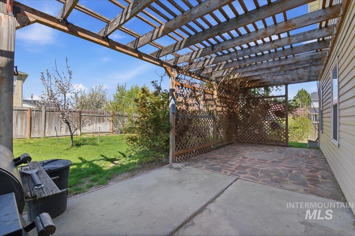 14048 Monterey Street, Caldwell, Idaho 83607, 5 Bedrooms, 2.5 Bathrooms, Residential For Sale, Price $437,000, 98981012