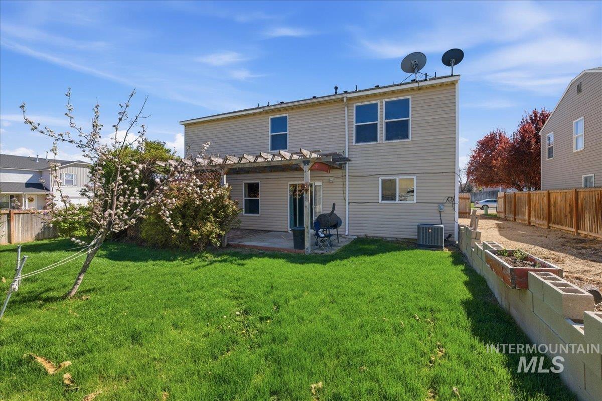 14048 Monterey Street, Caldwell, Idaho 83607, 5 Bedrooms, 2.5 Bathrooms, Residential For Sale, Price $437,000, 98981012