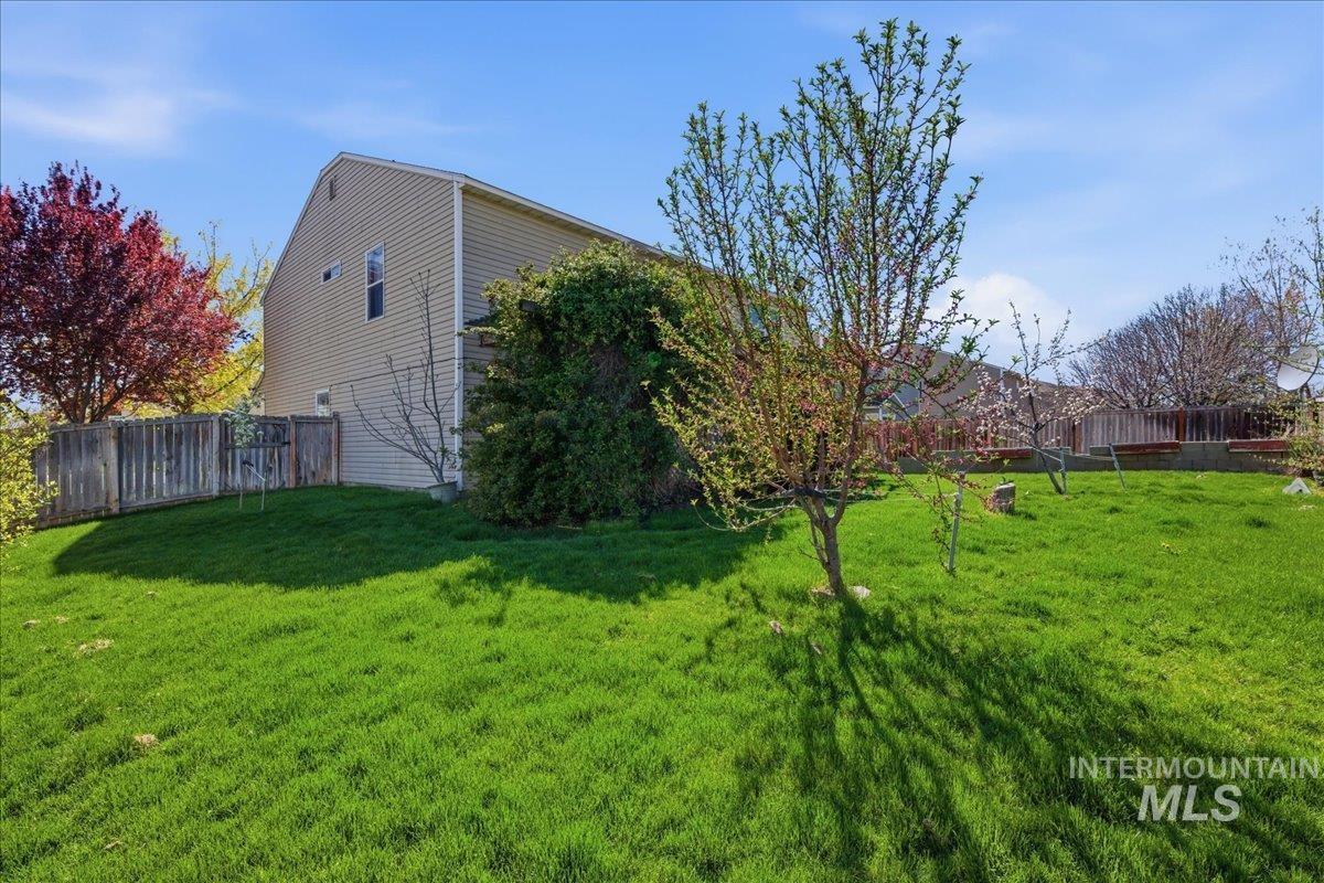 14048 Monterey Street, Caldwell, Idaho 83607, 5 Bedrooms, 2.5 Bathrooms, Residential For Sale, Price $437,000, 98981012