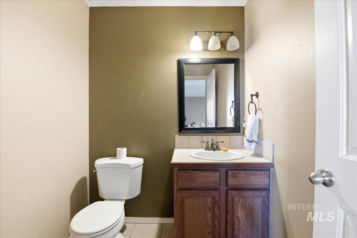 14048 Monterey Street, Caldwell, Idaho 83607, 5 Bedrooms, 2.5 Bathrooms, Residential For Sale, Price $437,000, 98981012