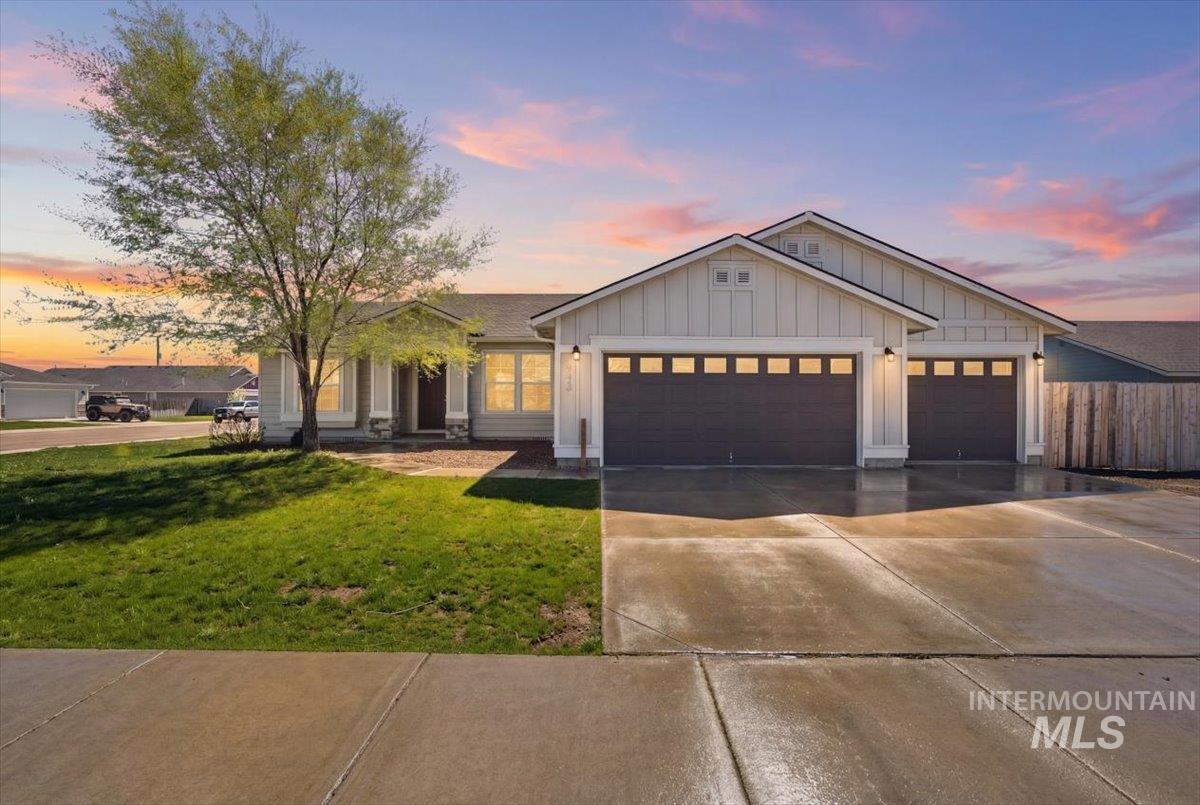 843 SW Levant Way, Mountain Home, Idaho 83647-2610, 4 Bedrooms, 2 Bathrooms, Residential For Sale, Price $390,000,MLS 98981013
