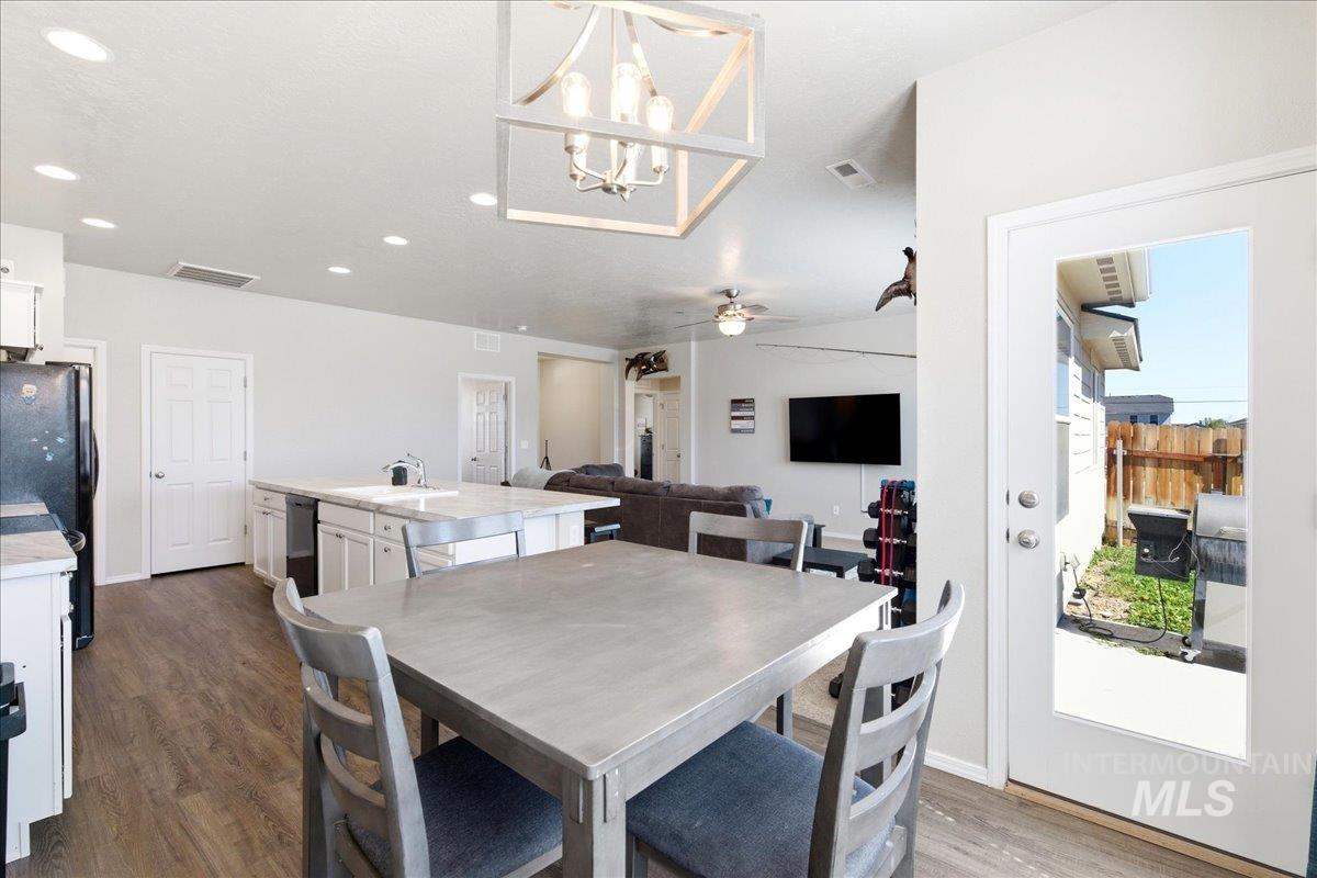 843 SW Levant Way, Mountain Home, Idaho 83647-2610, 4 Bedrooms, 2 Bathrooms, Residential For Sale, Price $390,000, 98981013