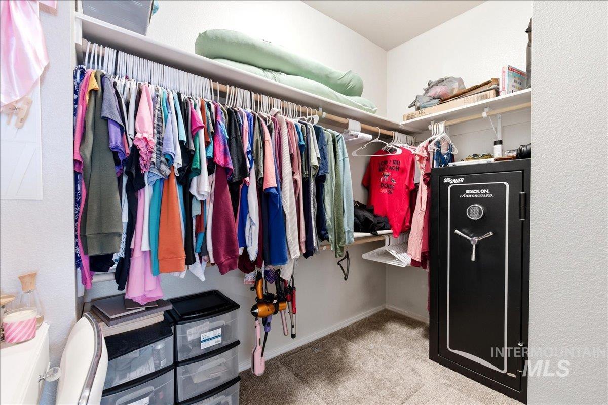 843 SW Levant Way, Mountain Home, Idaho 83647-2610, 4 Bedrooms, 2 Bathrooms, Residential For Sale, Price $390,000, 98981013