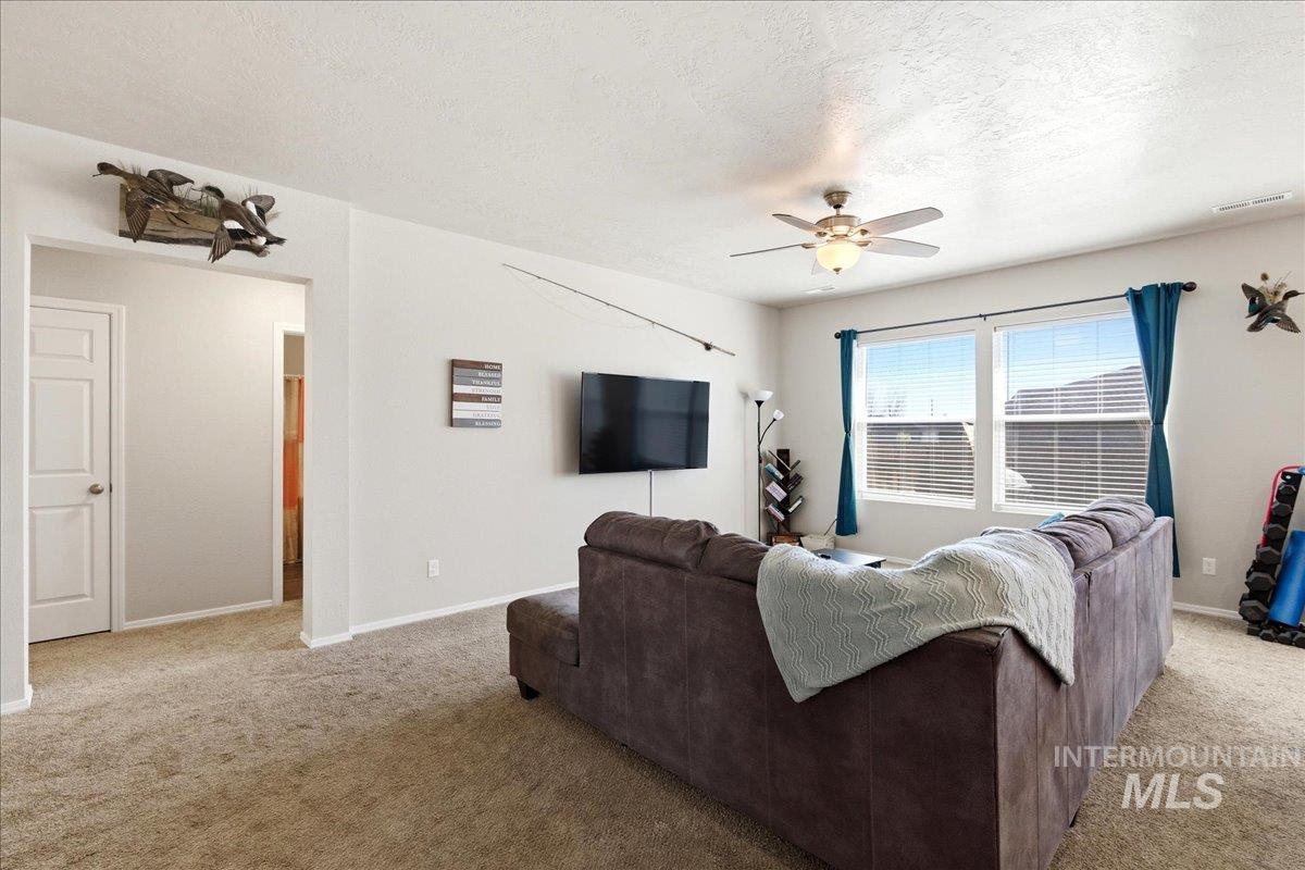 843 SW Levant Way, Mountain Home, Idaho 83647-2610, 4 Bedrooms, 2 Bathrooms, Residential For Sale, Price $390,000, 98981013