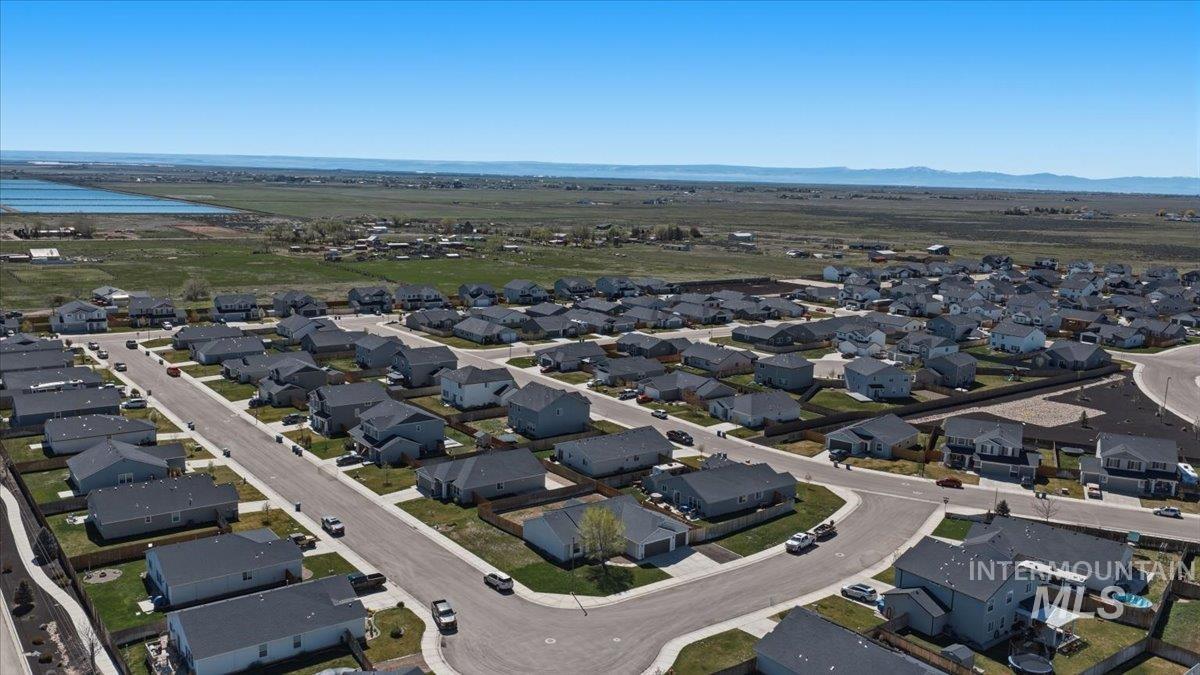 843 SW Levant Way, Mountain Home, Idaho 83647-2610, 4 Bedrooms, 2 Bathrooms, Residential For Sale, Price $390,000, 98981013