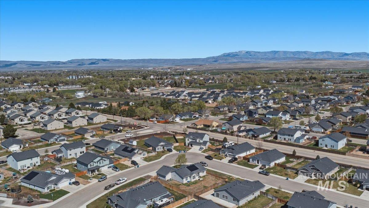 843 SW Levant Way, Mountain Home, Idaho 83647-2610, 4 Bedrooms, 2 Bathrooms, Residential For Sale, Price $390,000, 98981013