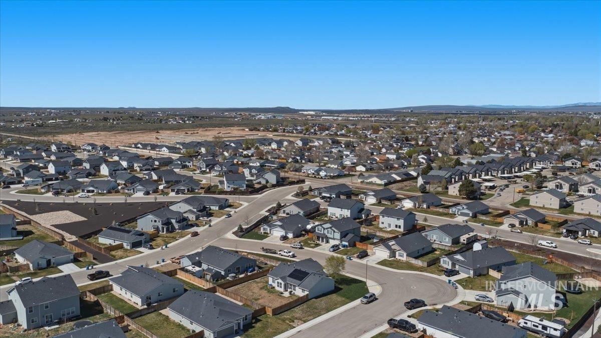 843 SW Levant Way, Mountain Home, Idaho 83647-2610, 4 Bedrooms, 2 Bathrooms, Residential For Sale, Price $390,000, 98981013