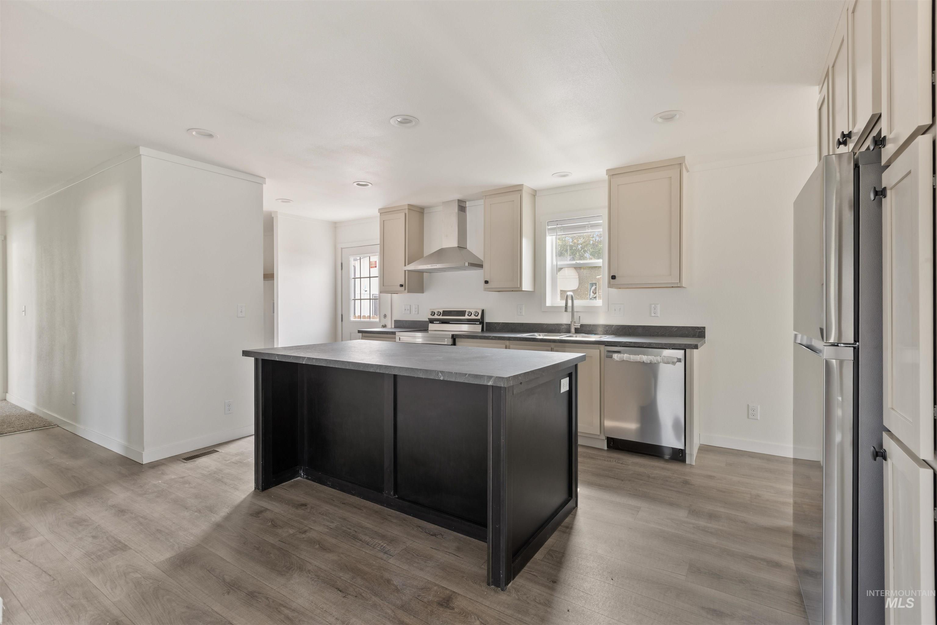 1315 2nd St N, Nampa, Idaho 83687, 3 Bedrooms, 2 Bathrooms, Residential For Sale, Price $349,900, 98981017