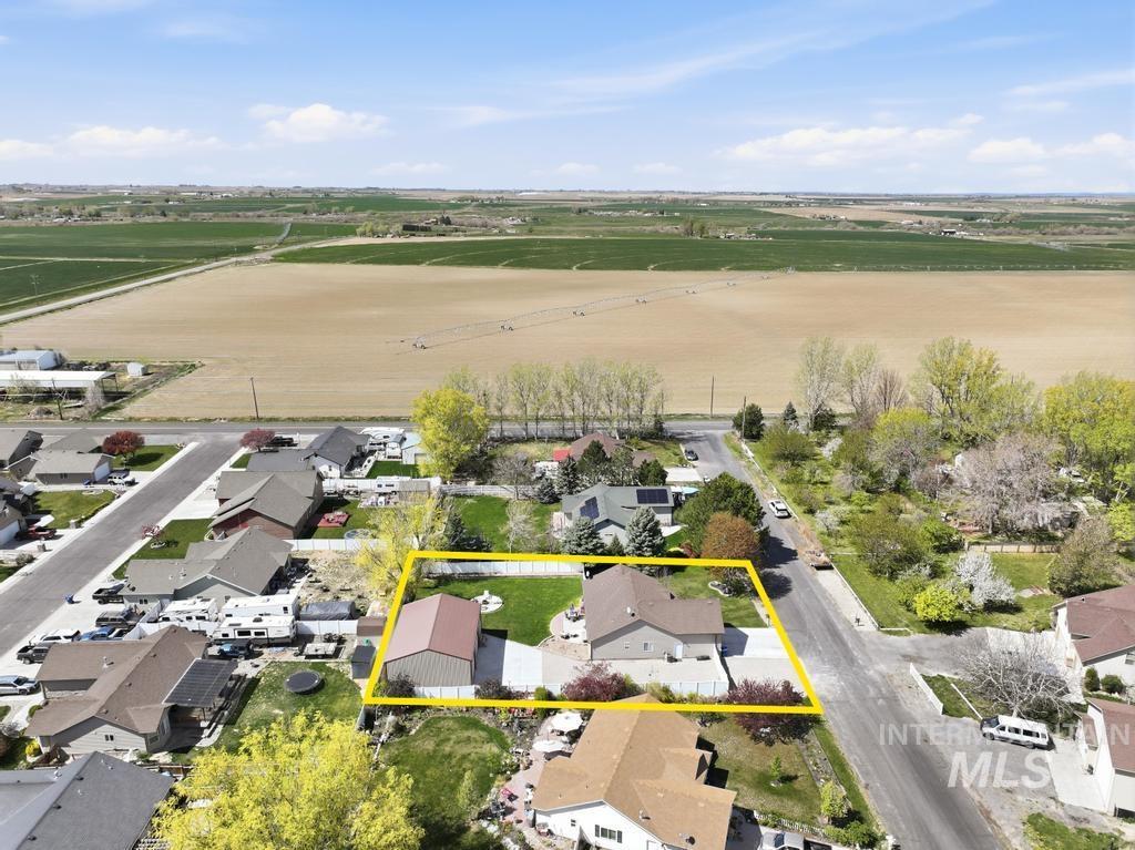 2205 Mayberry Lane, Filer, Idaho 83328, 4 Bedrooms, 2 Bathrooms, Residential For Sale, Price $445,900, 98981019