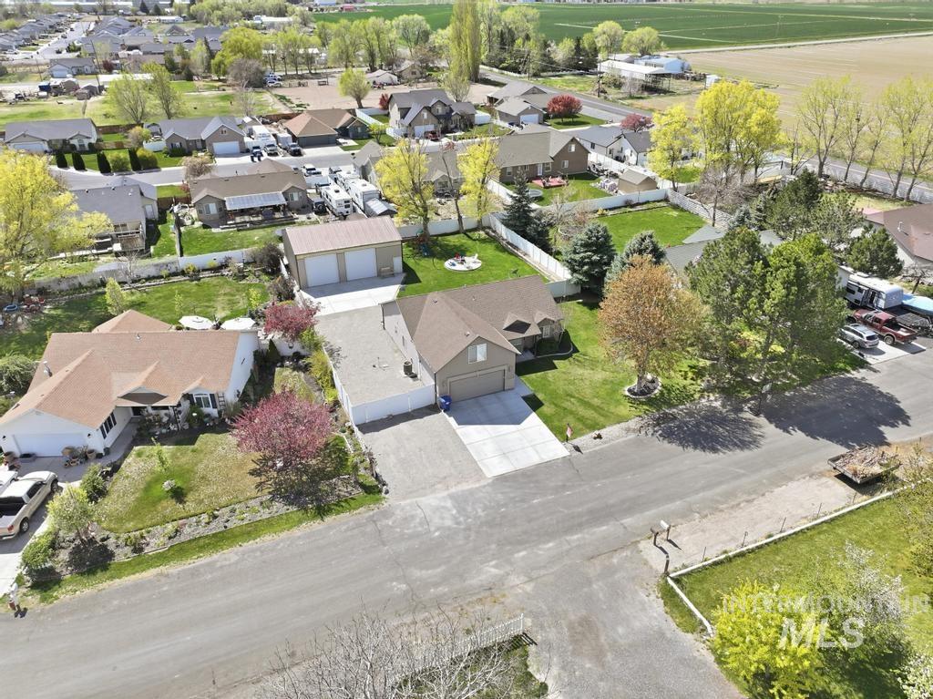 2205 Mayberry Lane, Filer, Idaho 83328, 4 Bedrooms, 2 Bathrooms, Residential For Sale, Price $445,900, 98981019