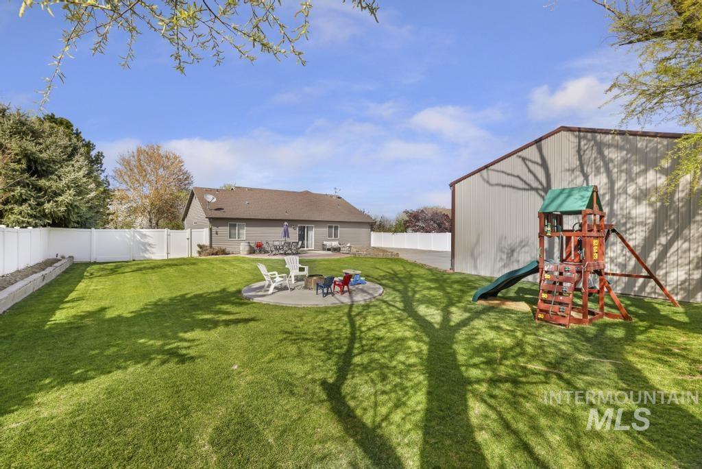 2205 Mayberry Lane, Filer, Idaho 83328, 4 Bedrooms, 2 Bathrooms, Residential For Sale, Price $445,900, 98981019