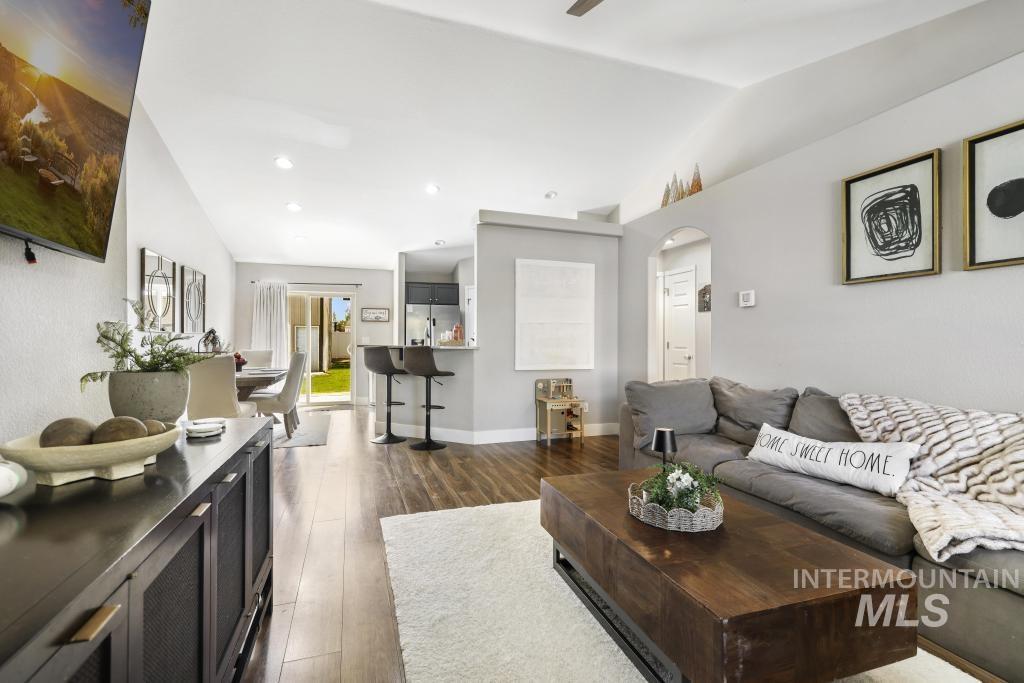 2205 Mayberry Lane, Filer, Idaho 83328, 4 Bedrooms, 2 Bathrooms, Residential For Sale, Price $445,900, 98981019