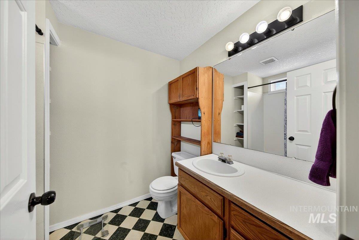 111 Bobcat St, Nampa, Idaho 83687, 3 Bedrooms, 2 Bathrooms, Residential For Sale, Price $350,000, 98981020