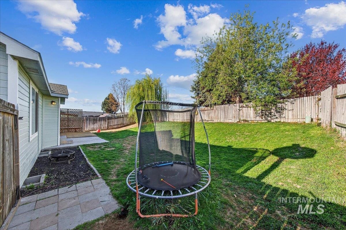 111 Bobcat St, Nampa, Idaho 83687, 3 Bedrooms, 2 Bathrooms, Residential For Sale, Price $350,000, 98981020