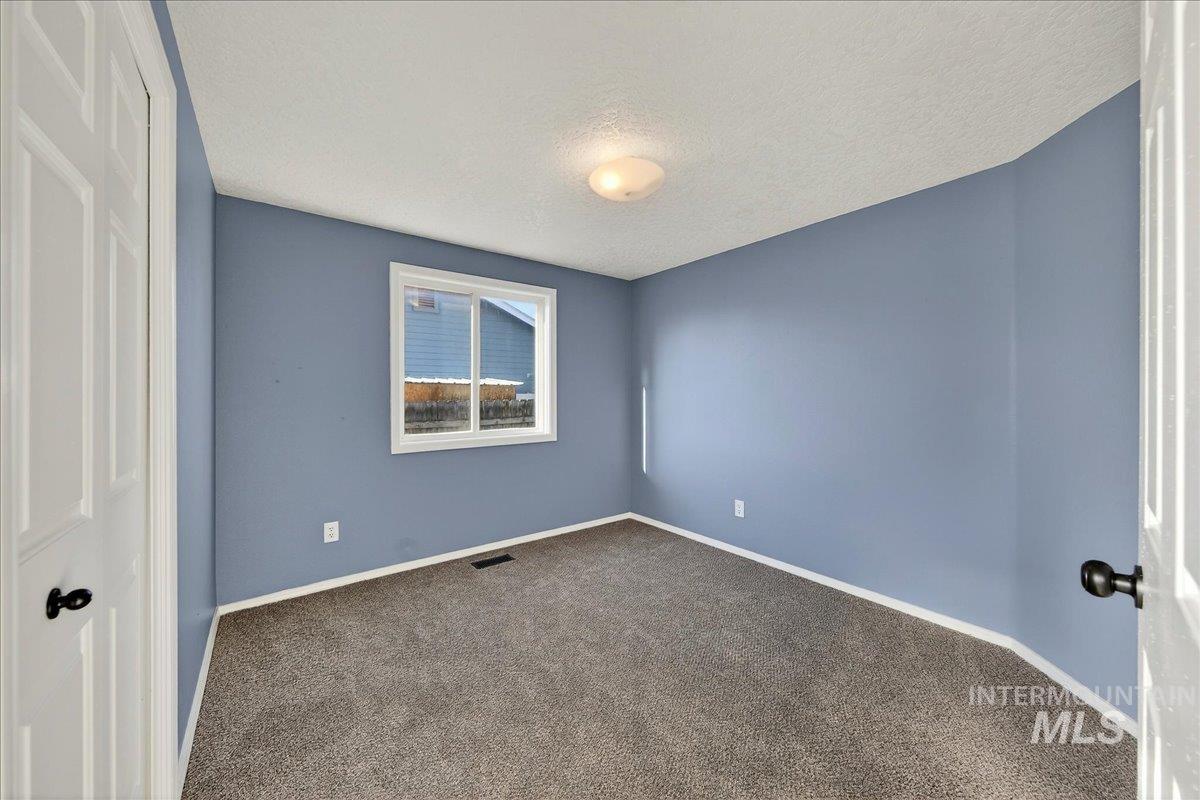 111 Bobcat St, Nampa, Idaho 83687, 3 Bedrooms, 2 Bathrooms, Residential For Sale, Price $350,000, 98981020