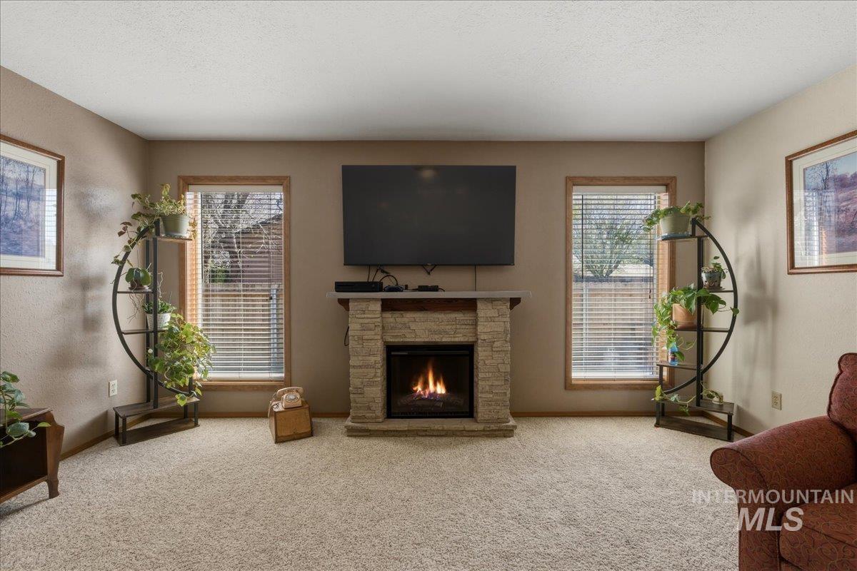 910 N 14th East, Mountain Home, Idaho 83647, 3 Bedrooms, 2.5 Bathrooms, Residential For Sale, Price $425,000, 98981023