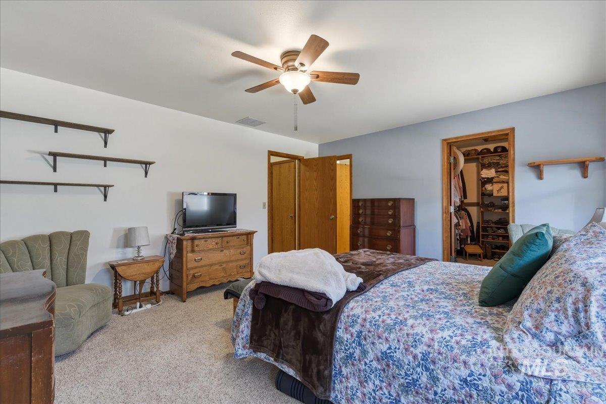 910 N 14th East, Mountain Home, Idaho 83647, 3 Bedrooms, 2.5 Bathrooms, Residential For Sale, Price $425,000, 98981023