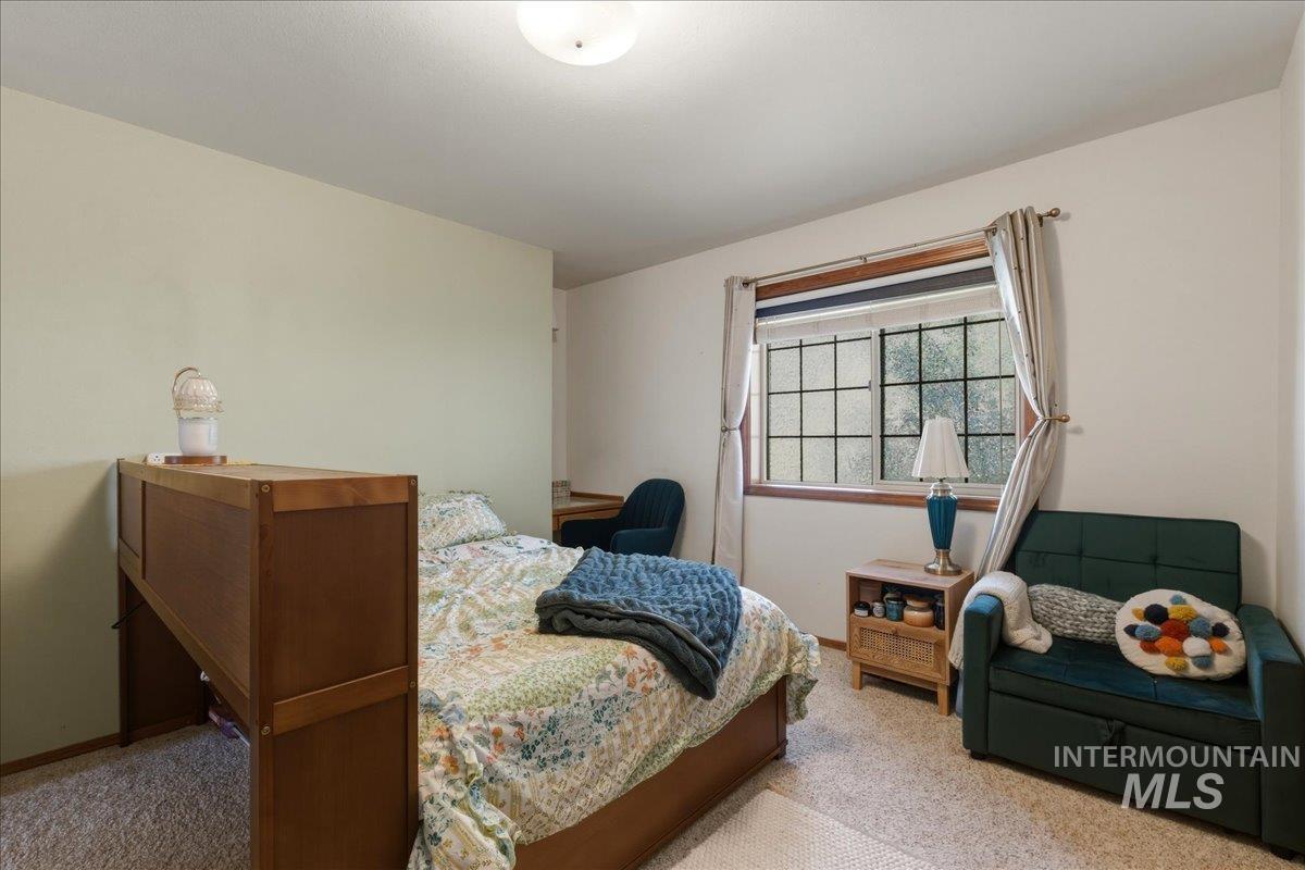 910 N 14th East, Mountain Home, Idaho 83647, 3 Bedrooms, 2.5 Bathrooms, Residential For Sale, Price $425,000, 98981023