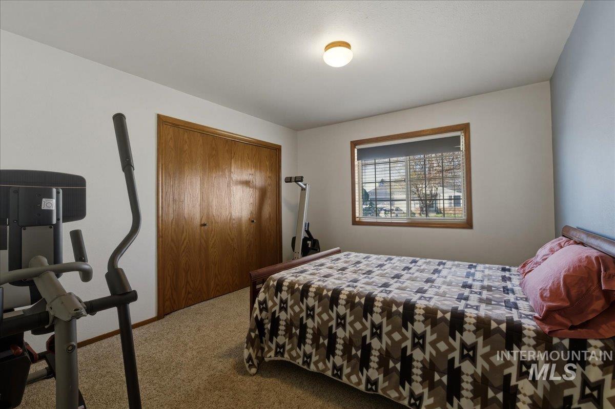 910 N 14th East, Mountain Home, Idaho 83647, 3 Bedrooms, 2.5 Bathrooms, Residential For Sale, Price $425,000, 98981023