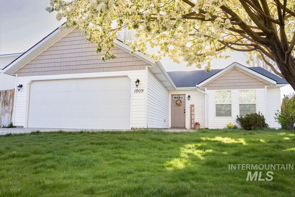 1509 N Elm, Jerome, Idaho 83338, 3 Bedrooms, 2 Bathrooms, Residential For Sale, Price $339,900,MLS 98981025