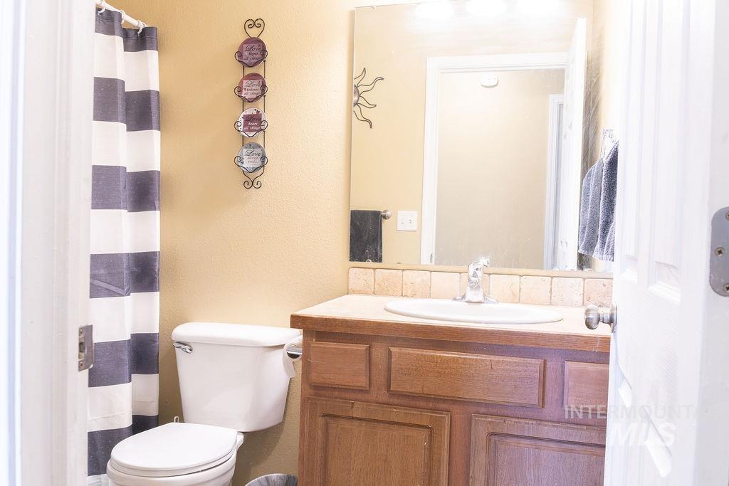1509 N Elm, Jerome, Idaho 83338, 3 Bedrooms, 2 Bathrooms, Residential For Sale, Price $339,900,MLS 98981025