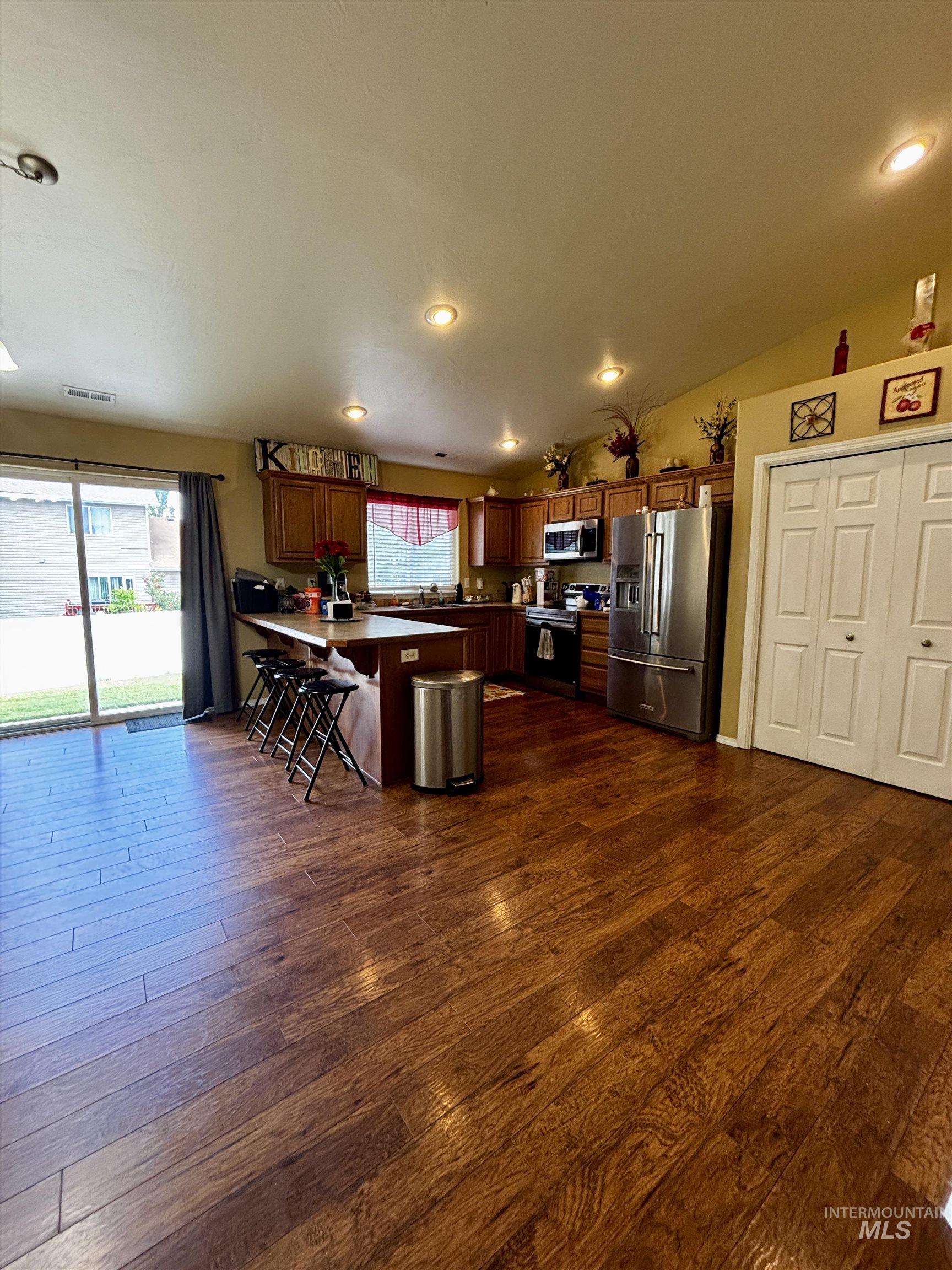 1509 N Elm, Jerome, Idaho 83338, 3 Bedrooms, 2 Bathrooms, Residential For Sale, Price $339,900,MLS 98981025