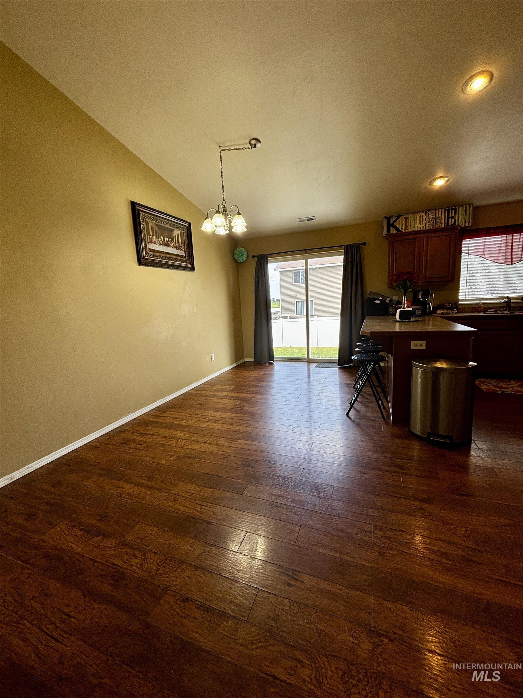 1509 N Elm, Jerome, Idaho 83338, 3 Bedrooms, 2 Bathrooms, Residential For Sale, Price $339,900,MLS 98981025
