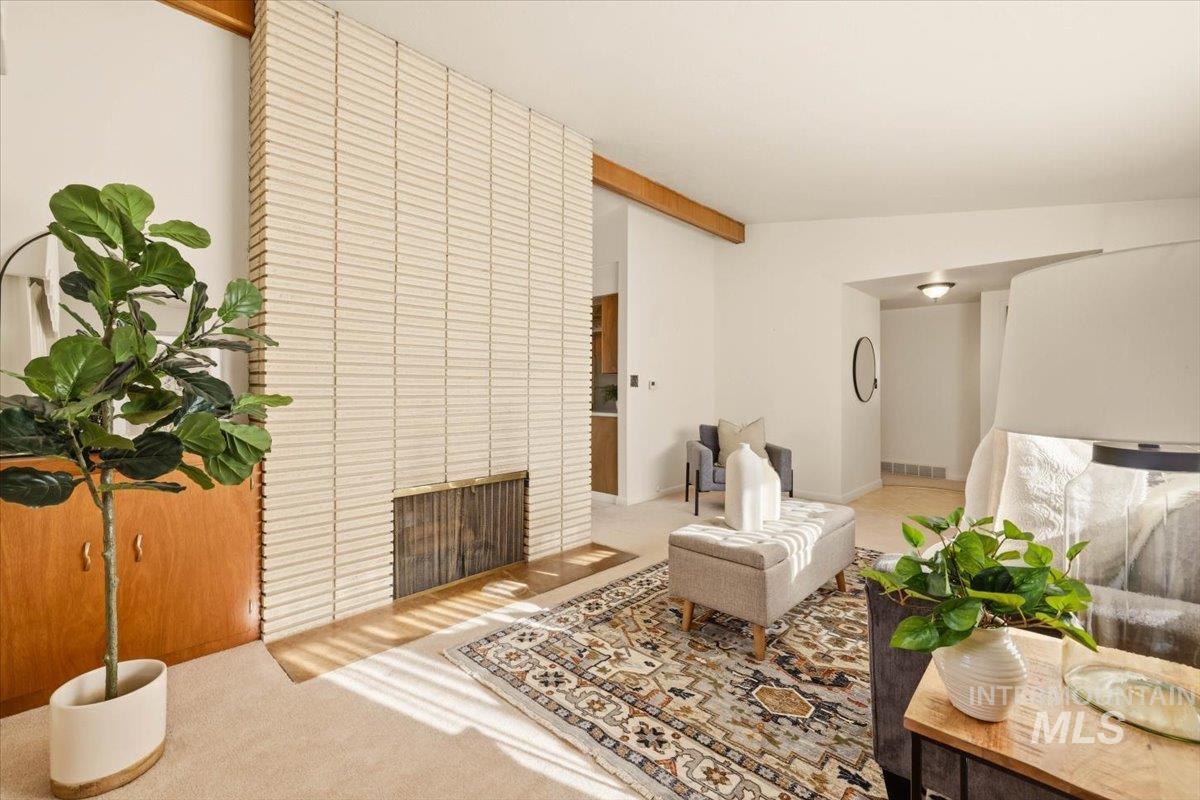 2001 Ray St, Caldwell, Idaho 83605, 3 Bedrooms, 2 Bathrooms, Residential For Sale, Price $395,000, 98981028