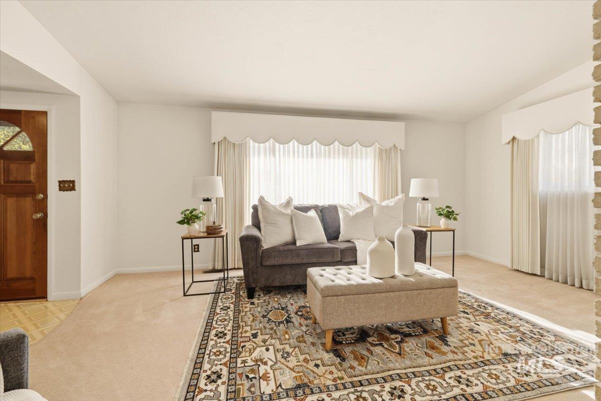 2001 Ray St, Caldwell, Idaho 83605, 3 Bedrooms, 2 Bathrooms, Residential For Sale, Price $395,000, 98981028