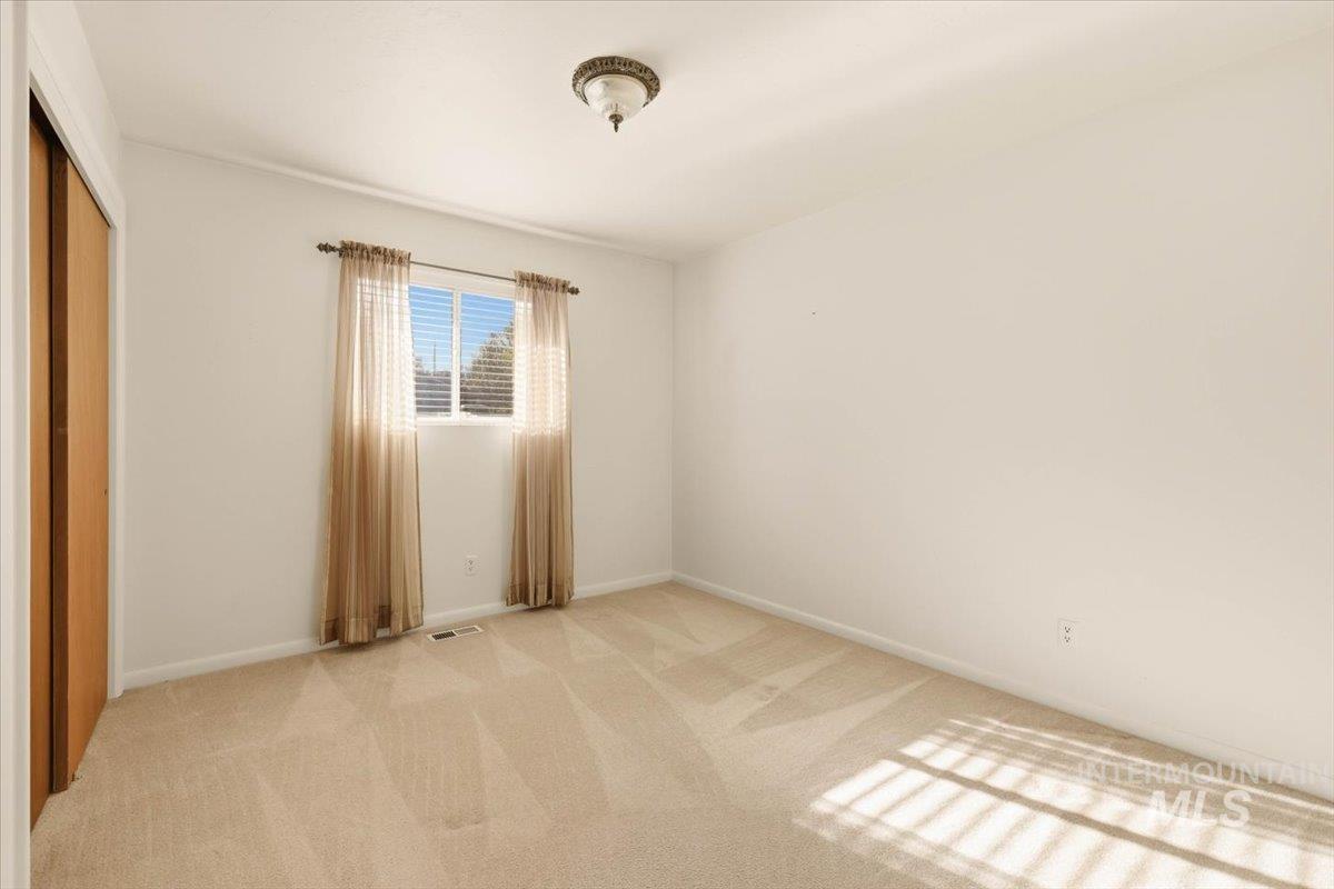 2001 Ray St, Caldwell, Idaho 83605, 3 Bedrooms, 2 Bathrooms, Residential For Sale, Price $395,000, 98981028